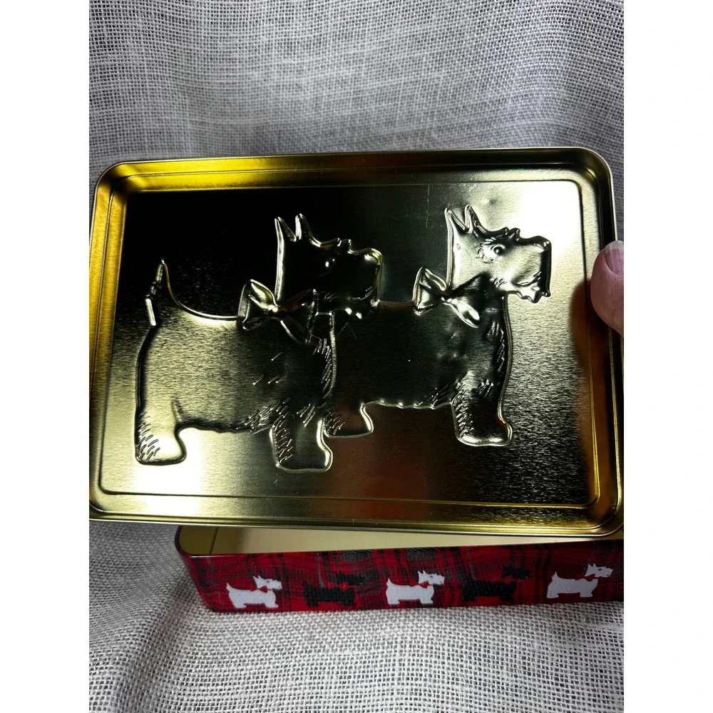 Walkers Shortbread Scottie Dog Tin Red Tartan Plaid Embossed Metal‎ Collectible